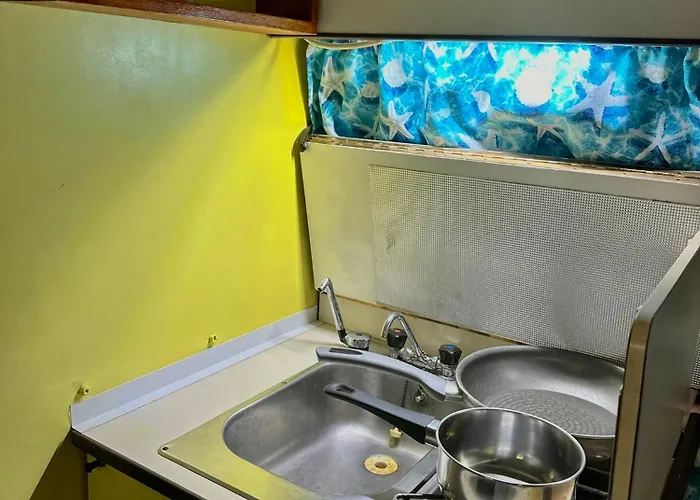 Campervan Sally Luxe tent *