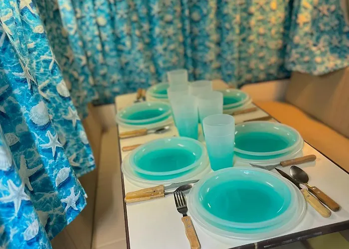 Campervan Sally Luxe tent *