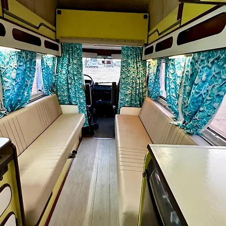 ラグジュアリーテント Campervan Sally リスボン
