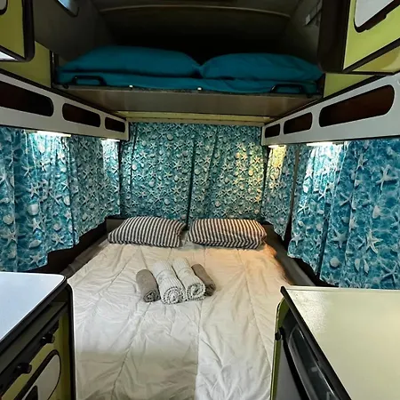 Campervan Sally Luxe tent *